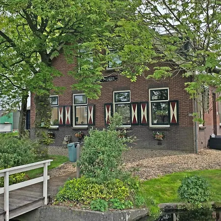 Christinahoeve Hooiberg #5 *